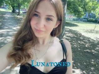 Lunatoned